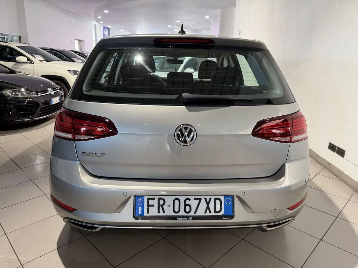 Volkswagen Golf usata a Genova (4)