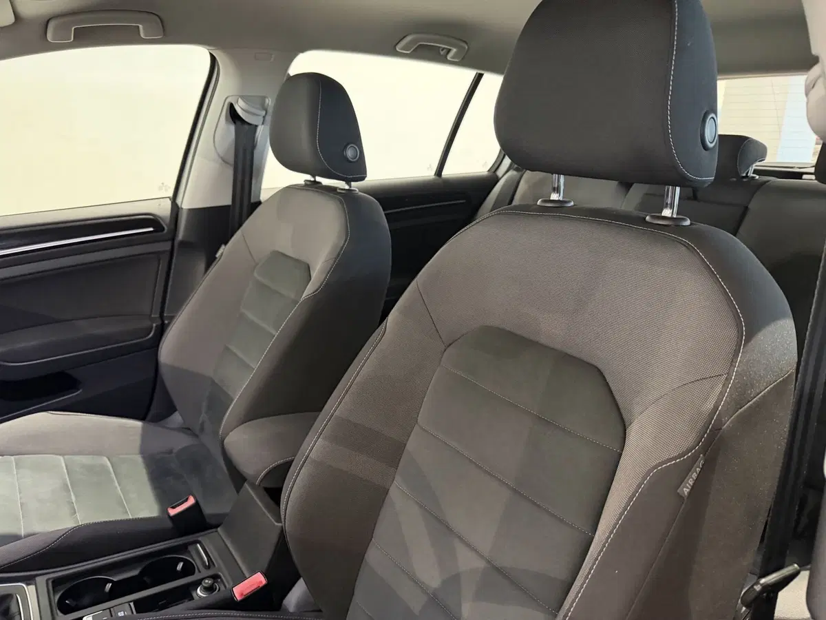 Volkswagen Golf usata a Genova (9)