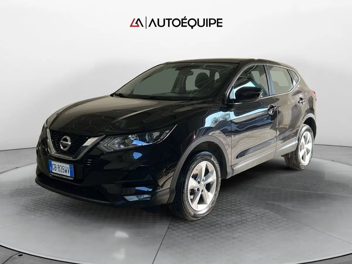 Nissan Qashqai usata a Roma