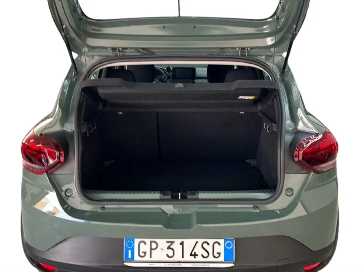 Dacia Sandero usata a Roma (10)