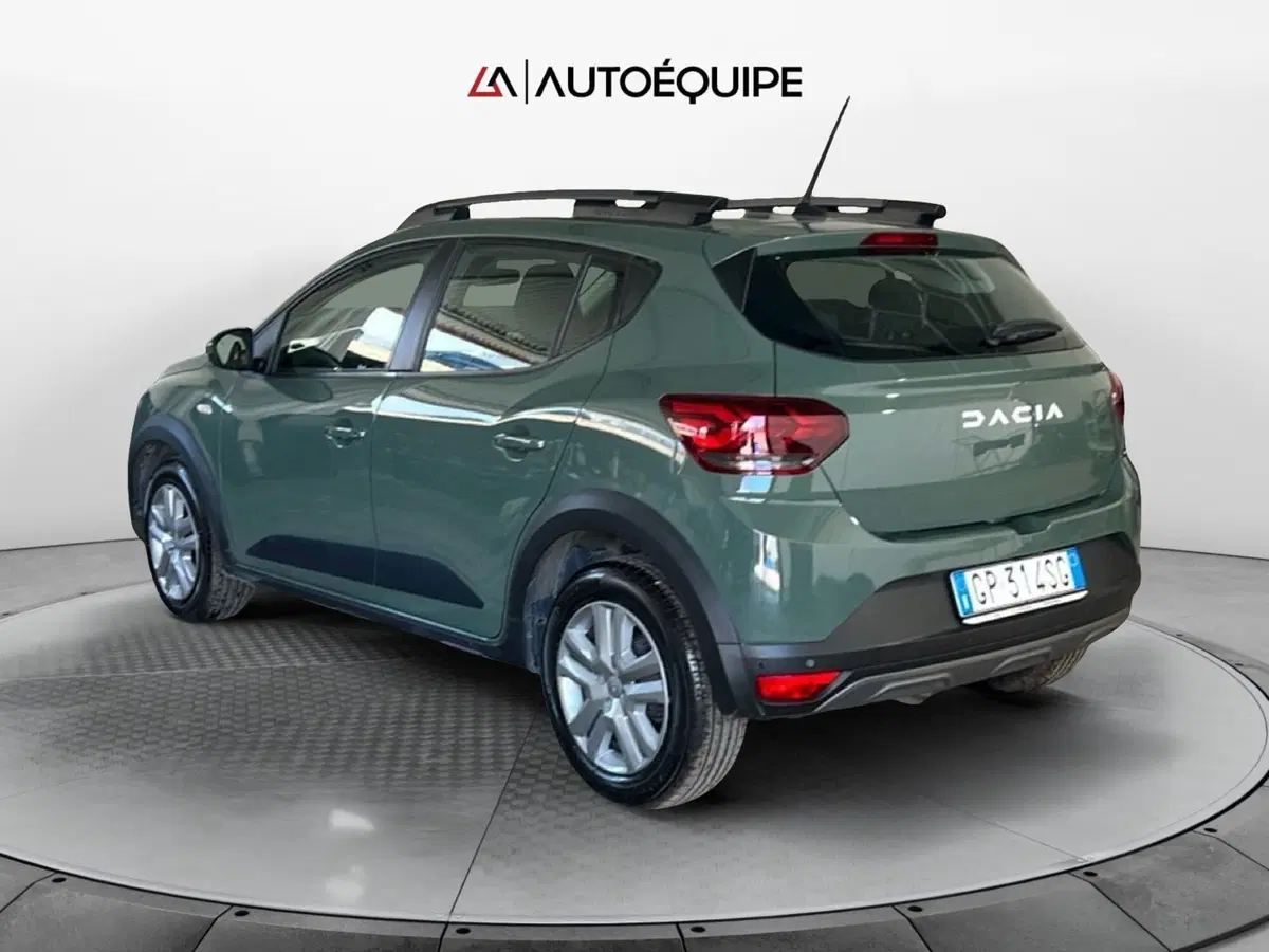 Dacia Sandero usata a Roma (3)
