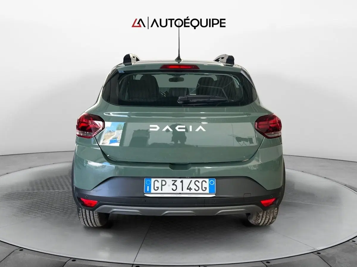 Dacia Sandero usata a Roma (4)