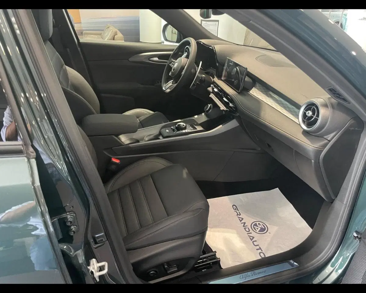 Alfa Romeo Tonale nuova a Alessandria (16)
