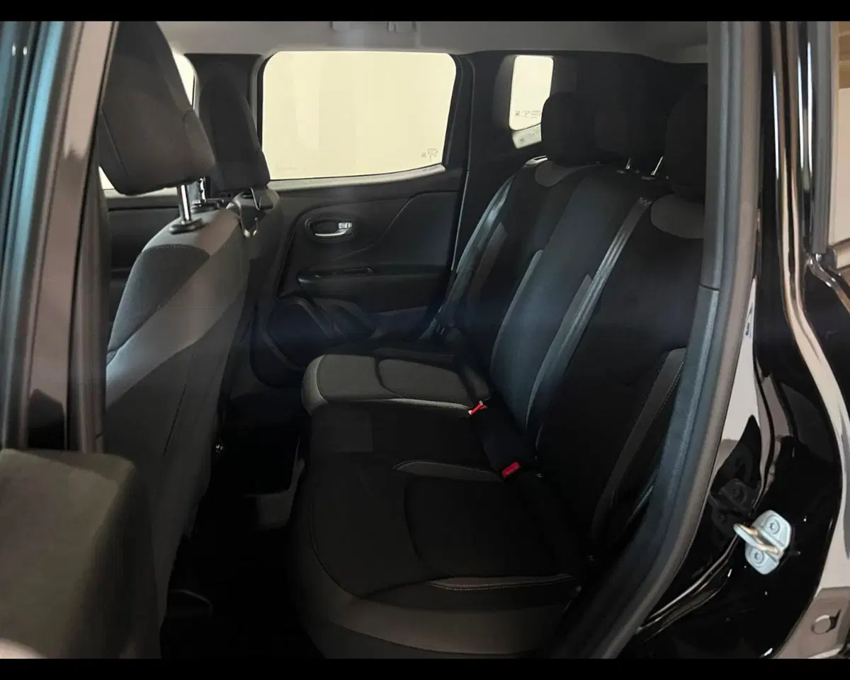 Jeep Renegade usata a Asti (11)