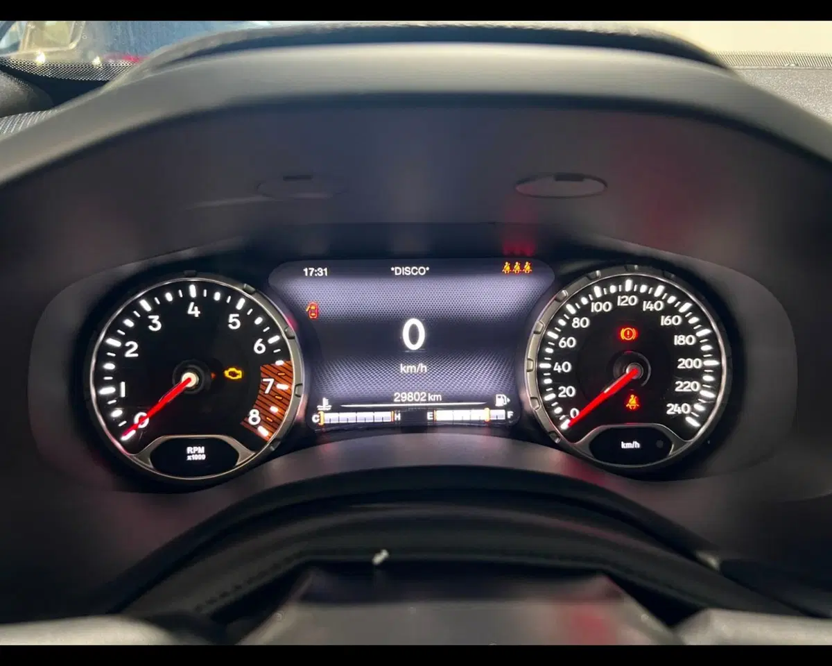 Jeep Renegade usata a Asti (16)