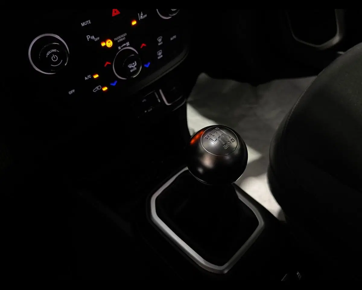 Jeep Renegade usata a Asti (18)