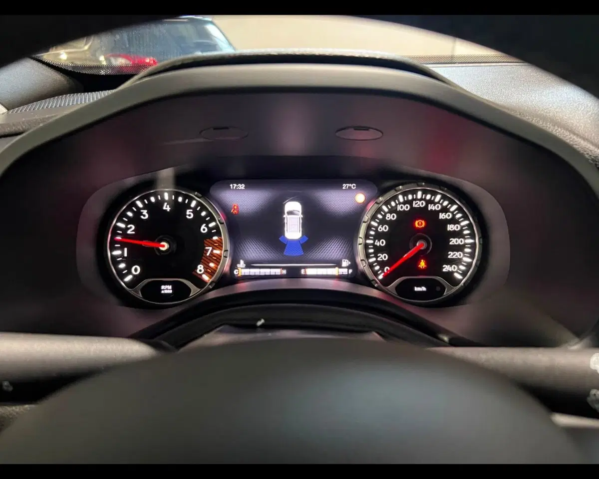 Jeep Renegade usata a Asti (19)
