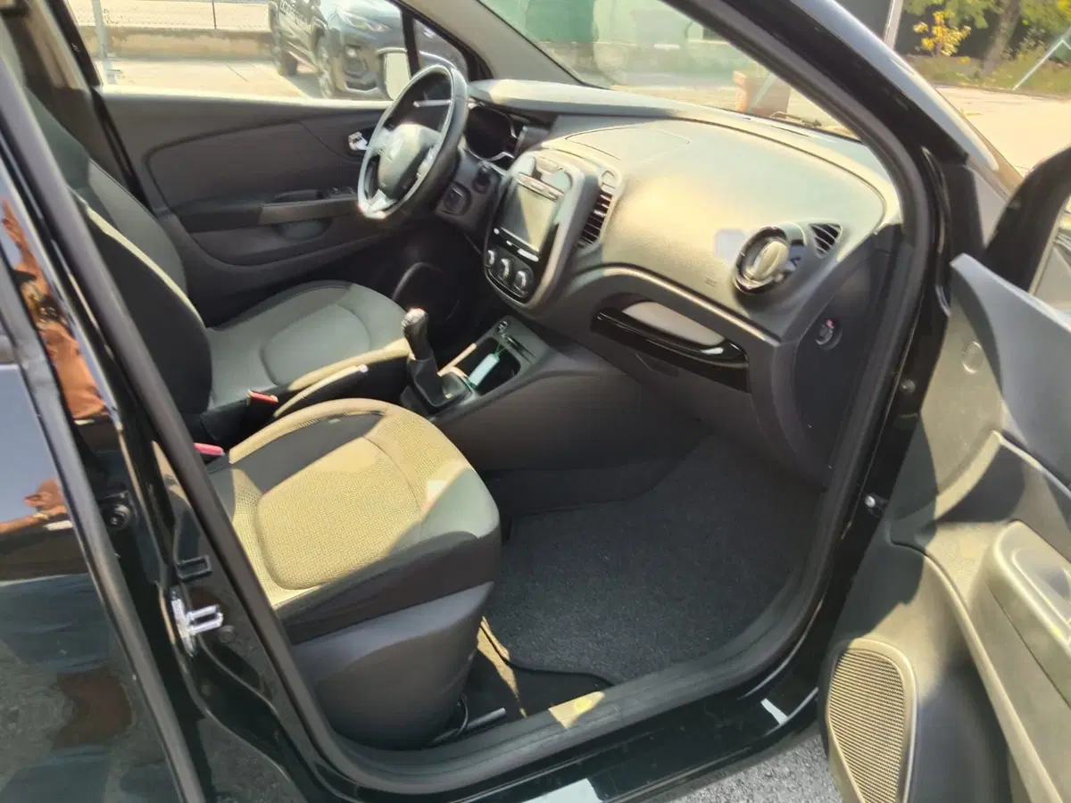 Renault Captur usata a Macerata (11)