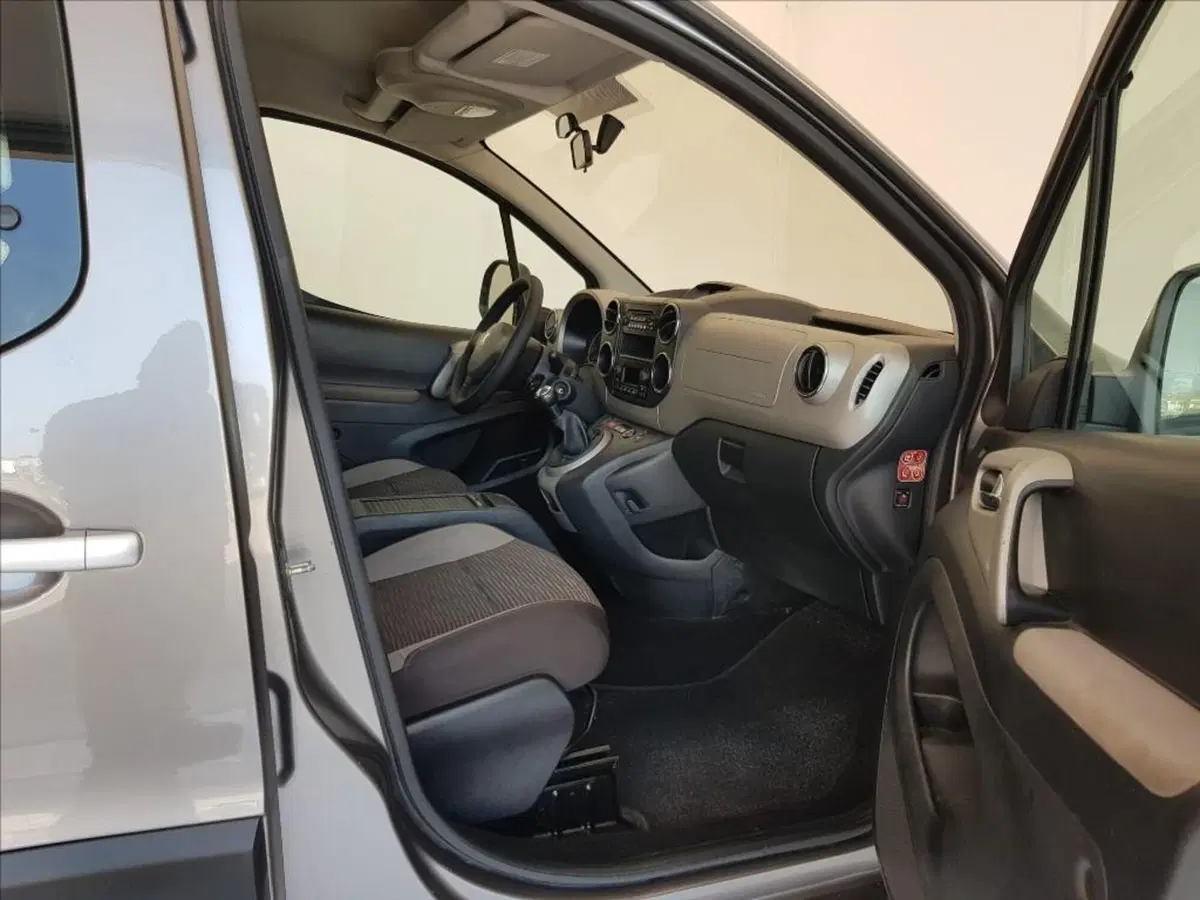 Peugeot Partner usata a Lucca (10)