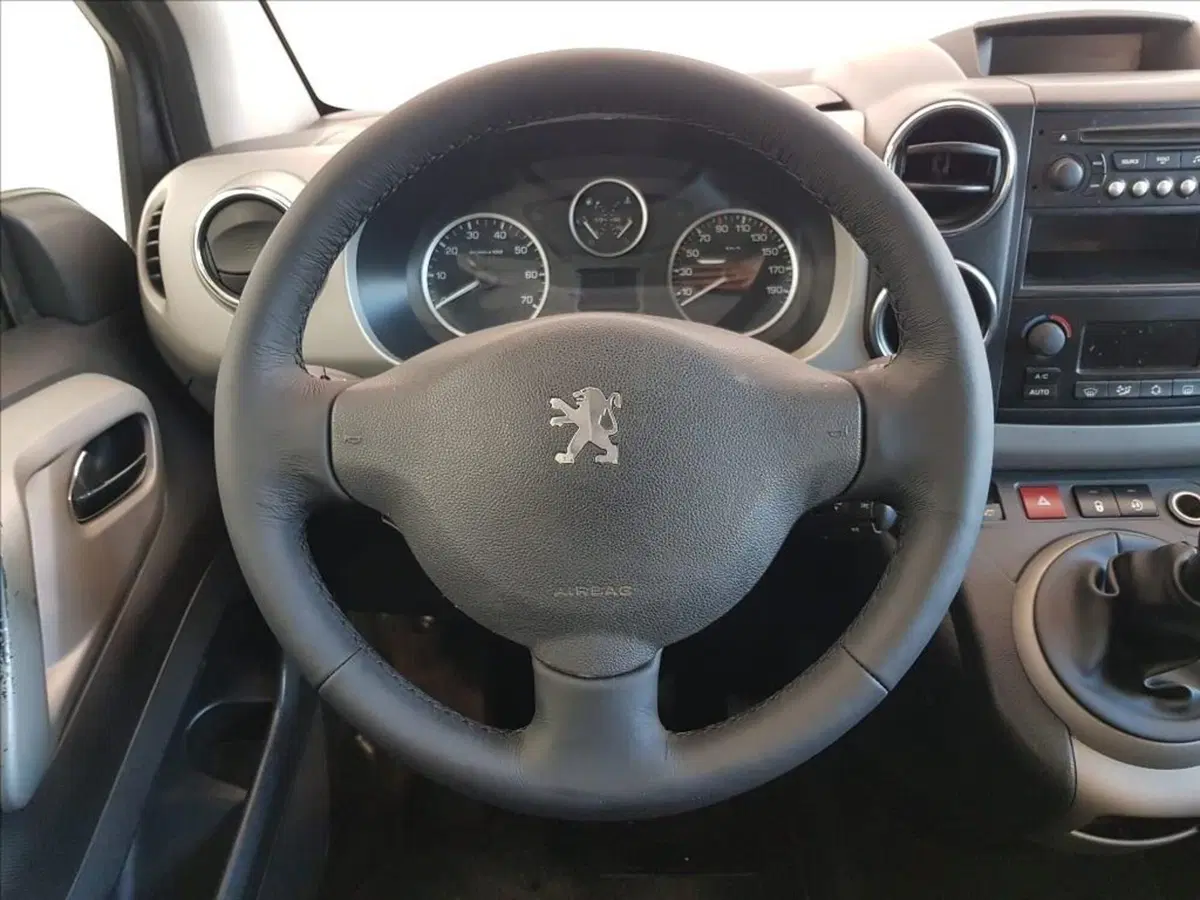 Peugeot Partner usata a Lucca (14)