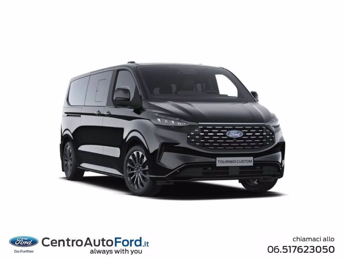 Ford Tourneo Custom nuova a Roma