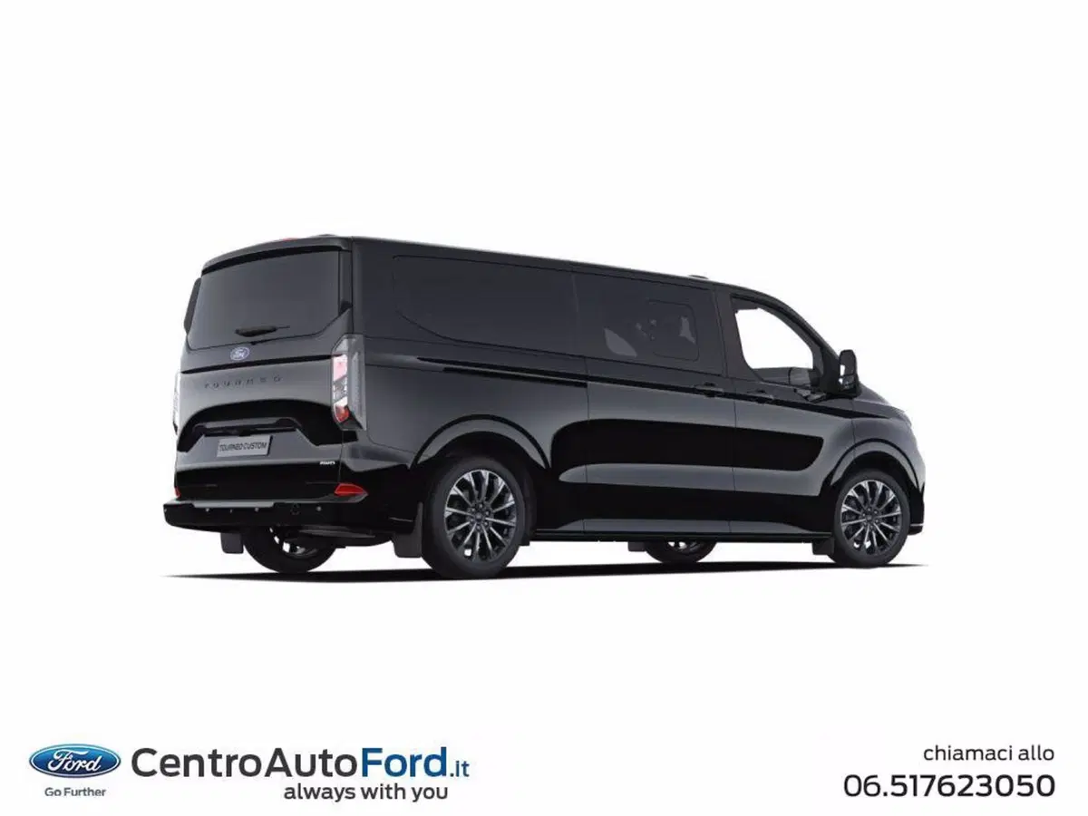 Ford Tourneo Custom nuova a Roma (3)