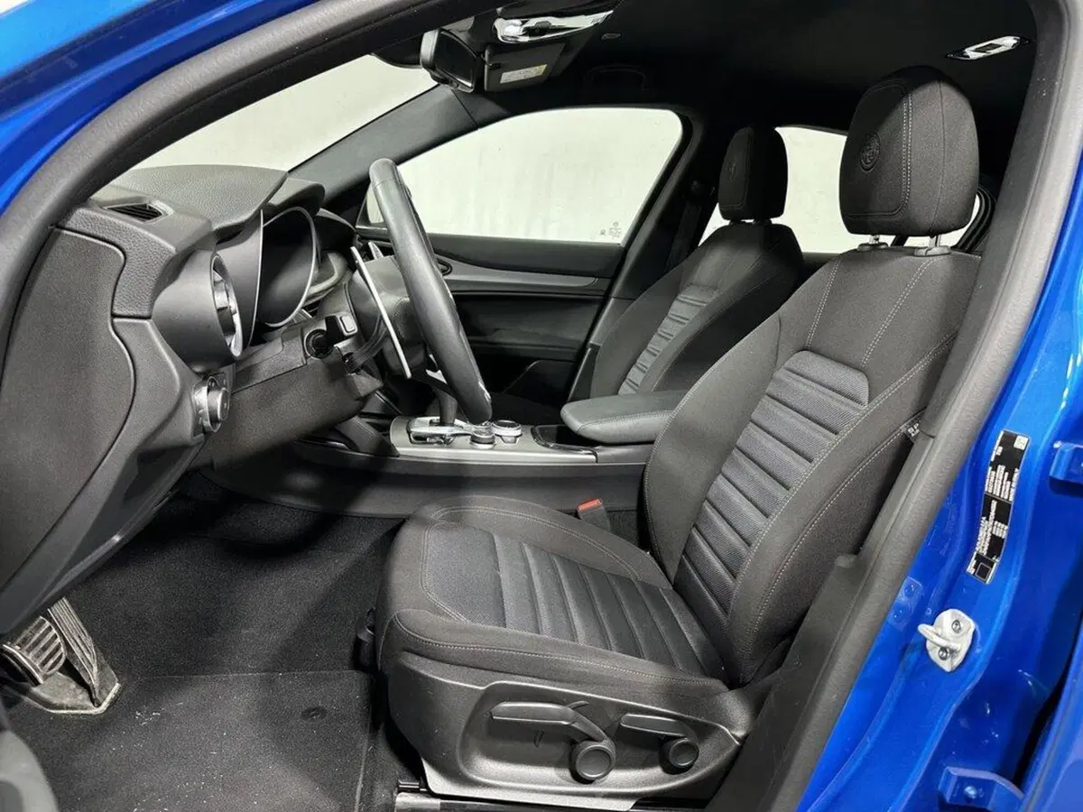 Alfa Romeo Stelvio usata a Sondrio (10)