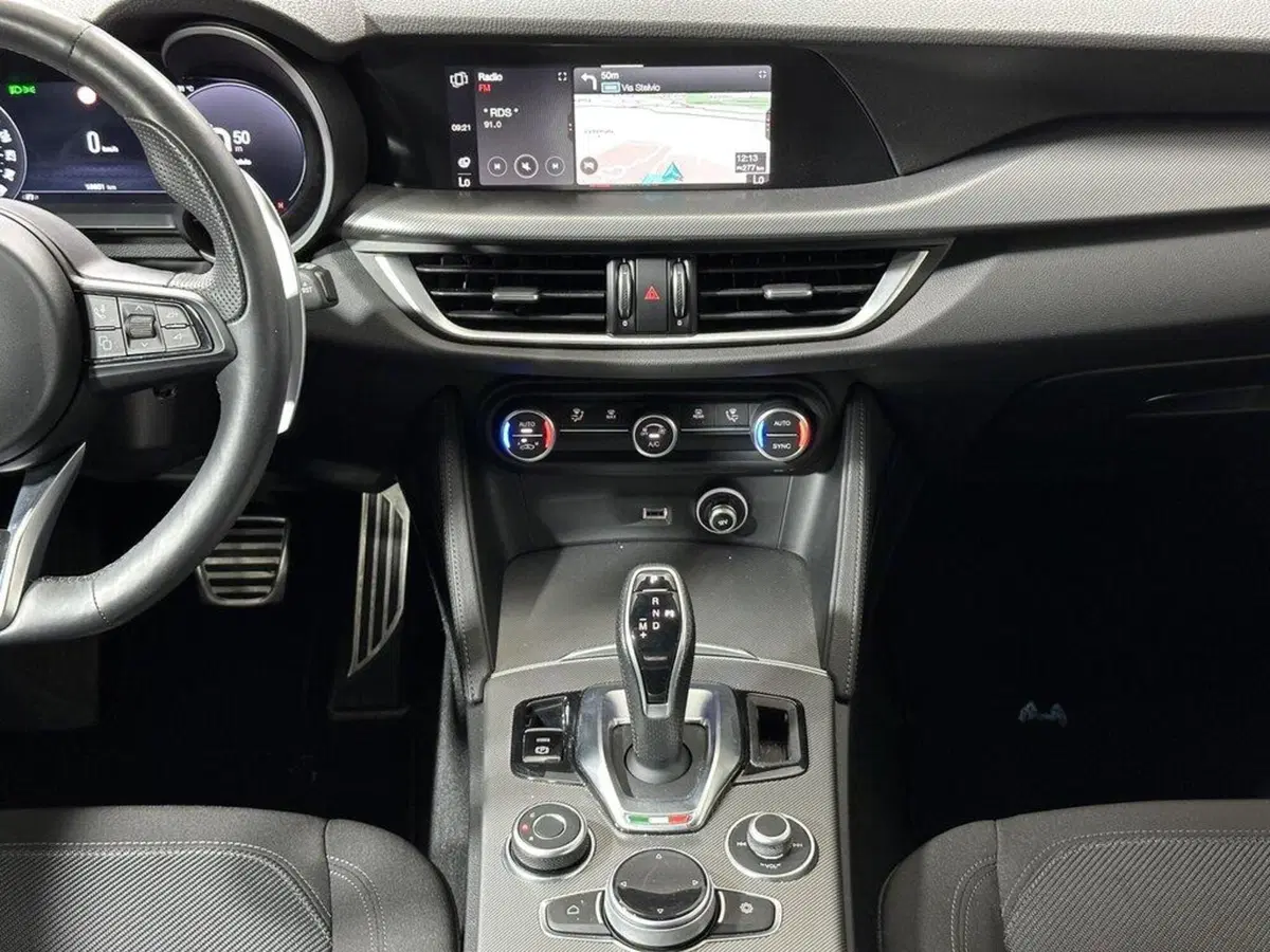 Alfa Romeo Stelvio usata a Sondrio (14)