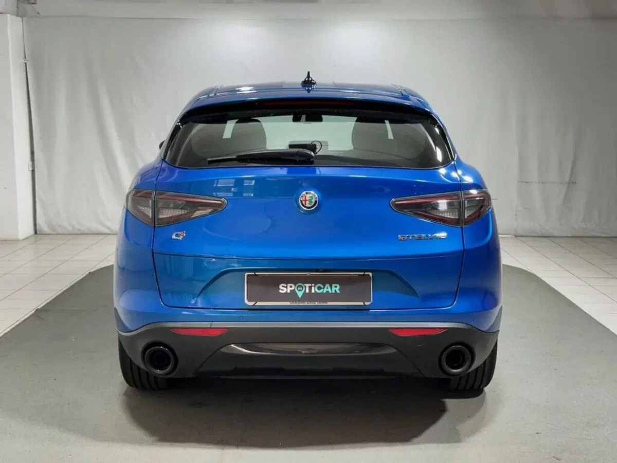 Alfa Romeo Stelvio usata a Sondrio (4)
