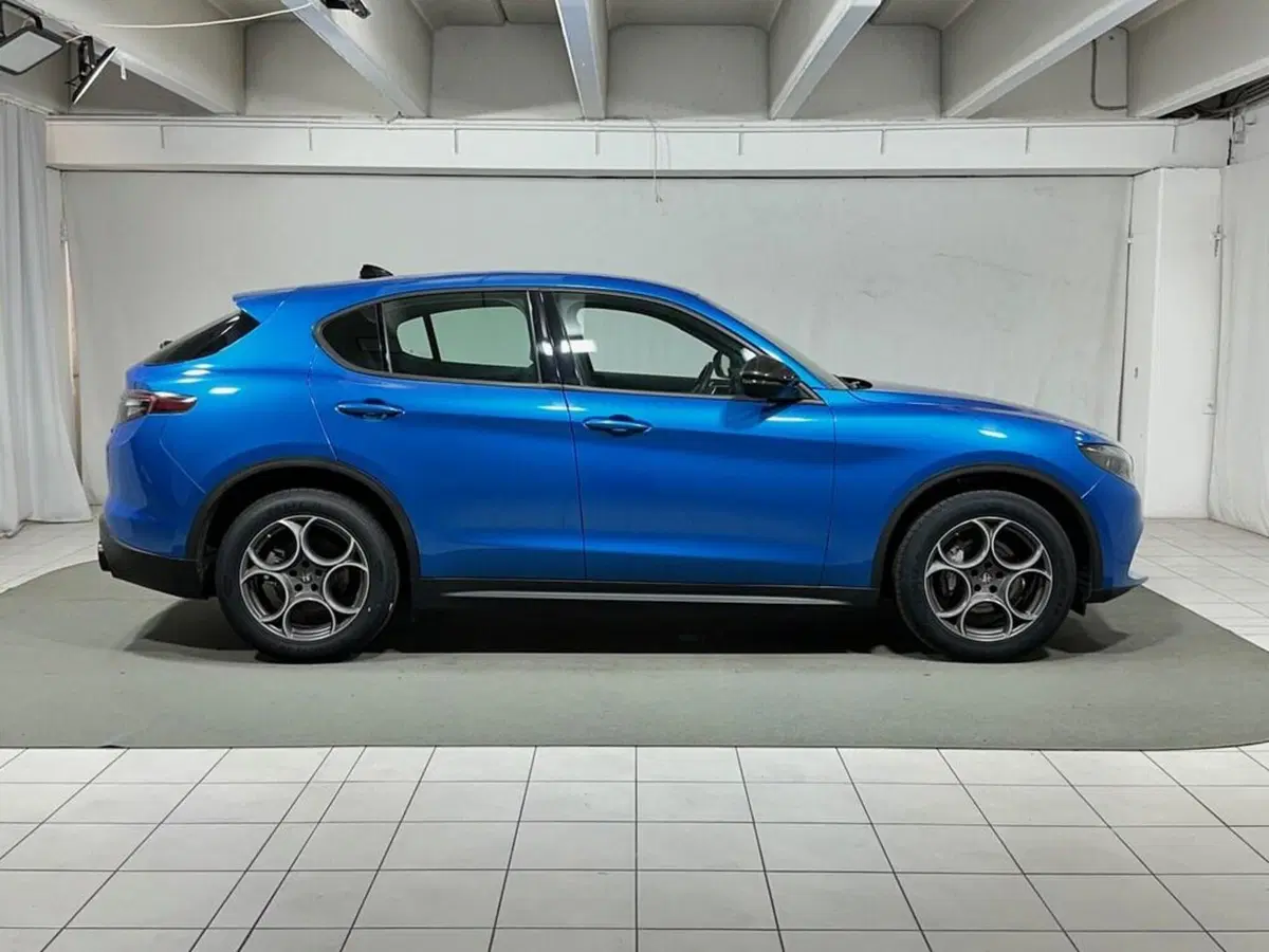 Alfa Romeo Stelvio usata a Sondrio (6)