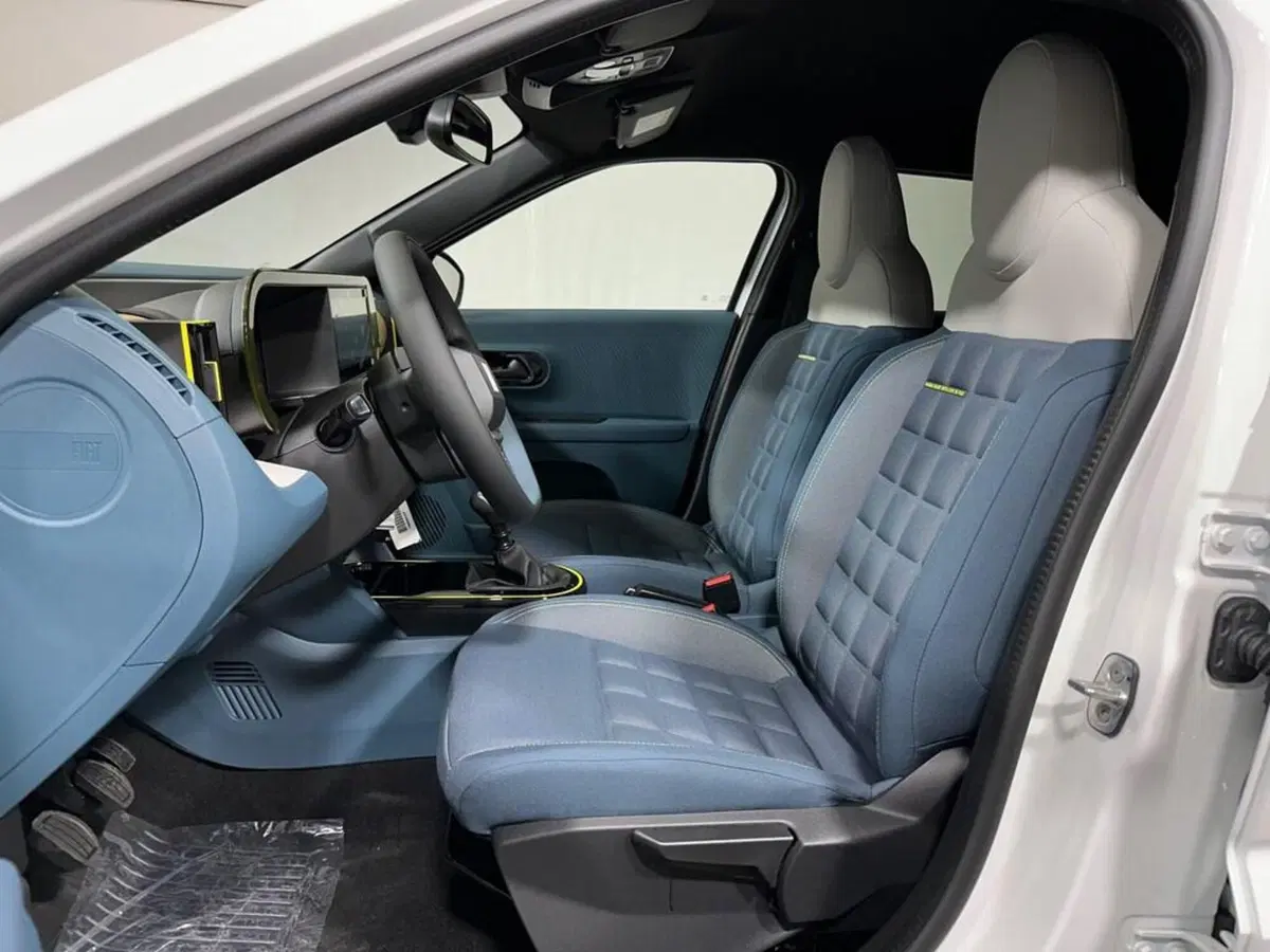 Fiat Grande Panda nuova a Sondrio (10)