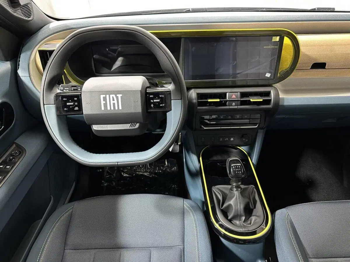 Fiat Grande Panda nuova a Sondrio (13)