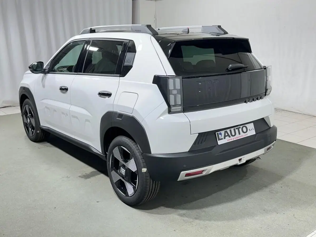 Fiat Grande Panda nuova a Sondrio (3)