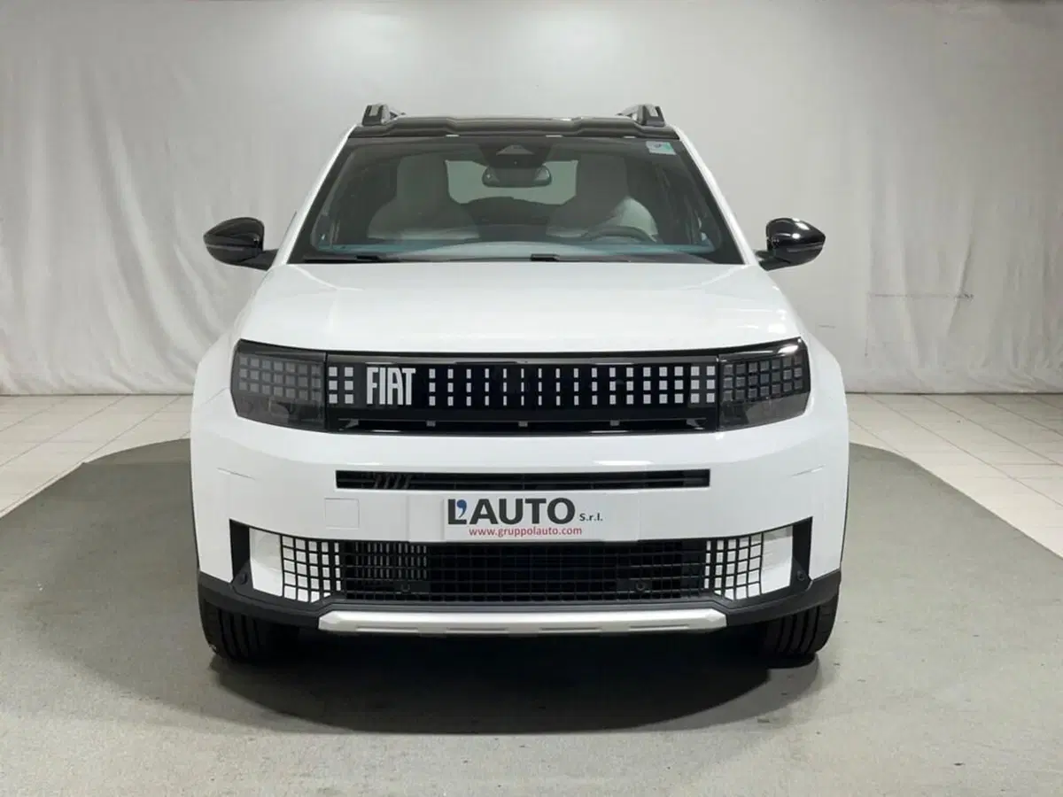 Fiat Grande Panda nuova a Sondrio (8)