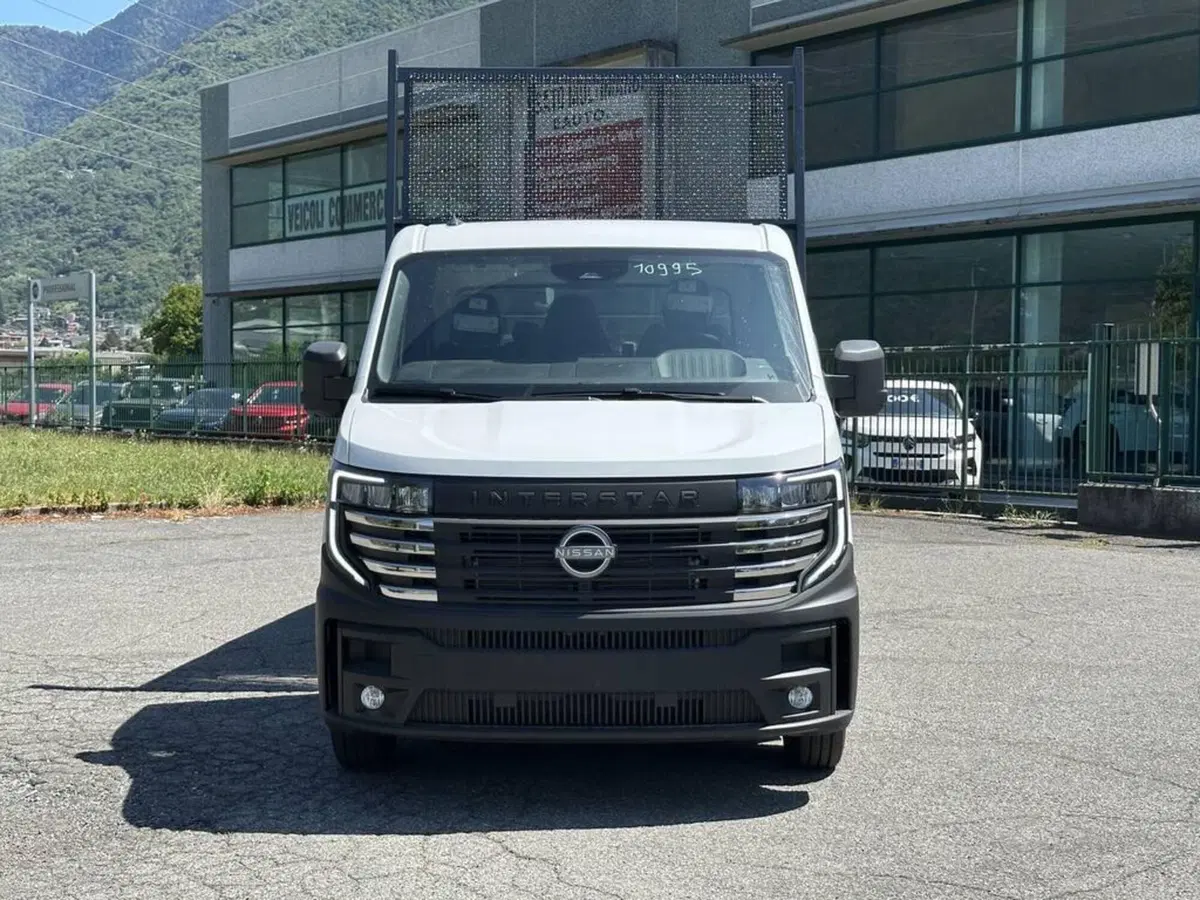 Nissan Interstar Furgone nuova a Sondrio (8)
