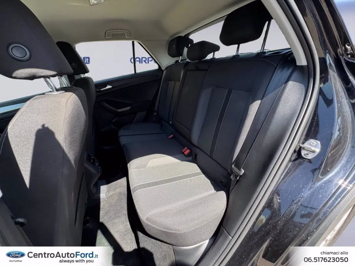 Volkswagen T-Roc usata a Roma (13)