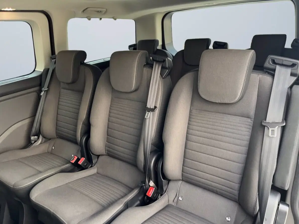 Ford Tourneo Custom usata a Milano (12)