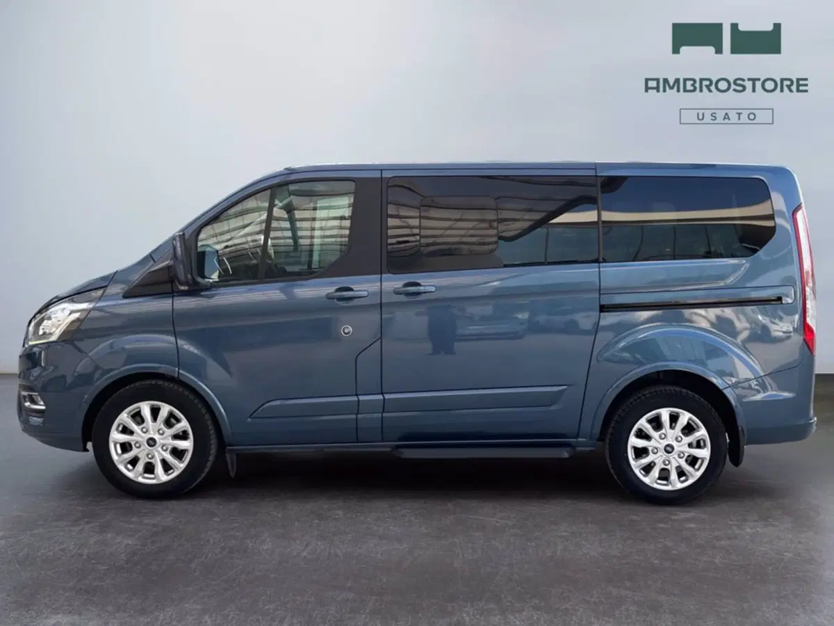 Ford Tourneo Custom usata a Milano (2)