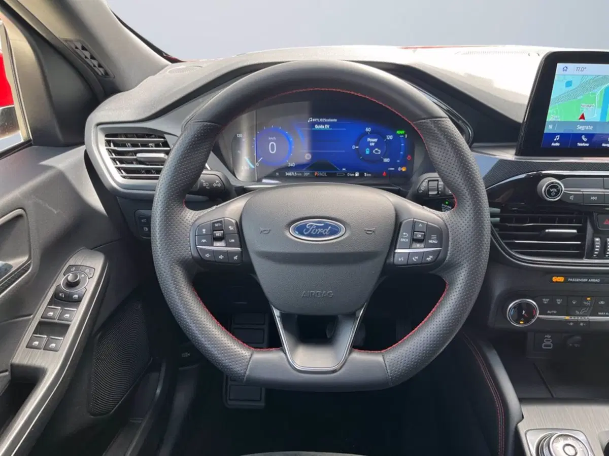 Ford Kuga usata a Milano (13)