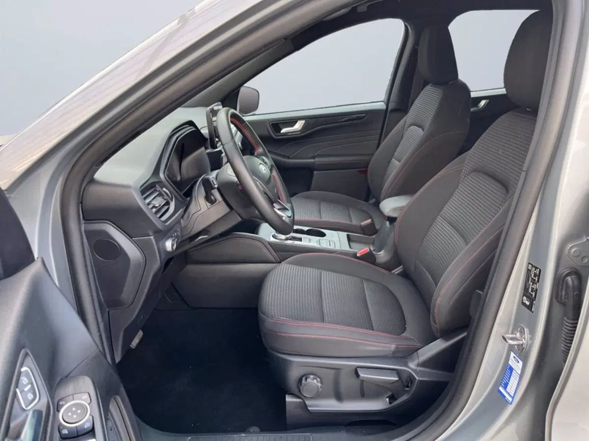 Ford Kuga usata a Milano (10)