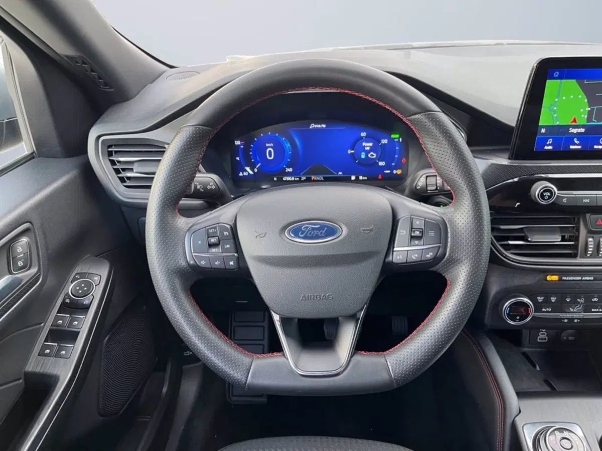 Ford Kuga usata a Milano (13)