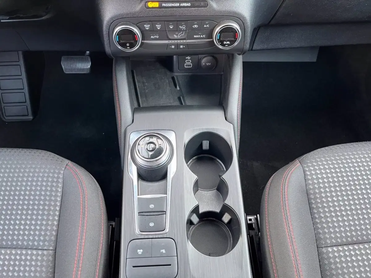 Ford Kuga usata a Milano (16)