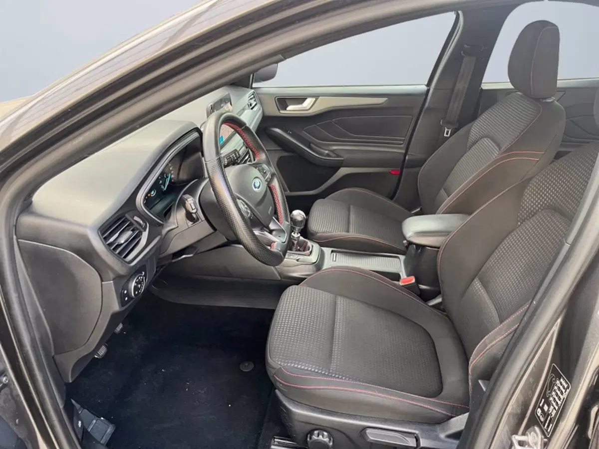 Ford Focus usata a Milano (10)