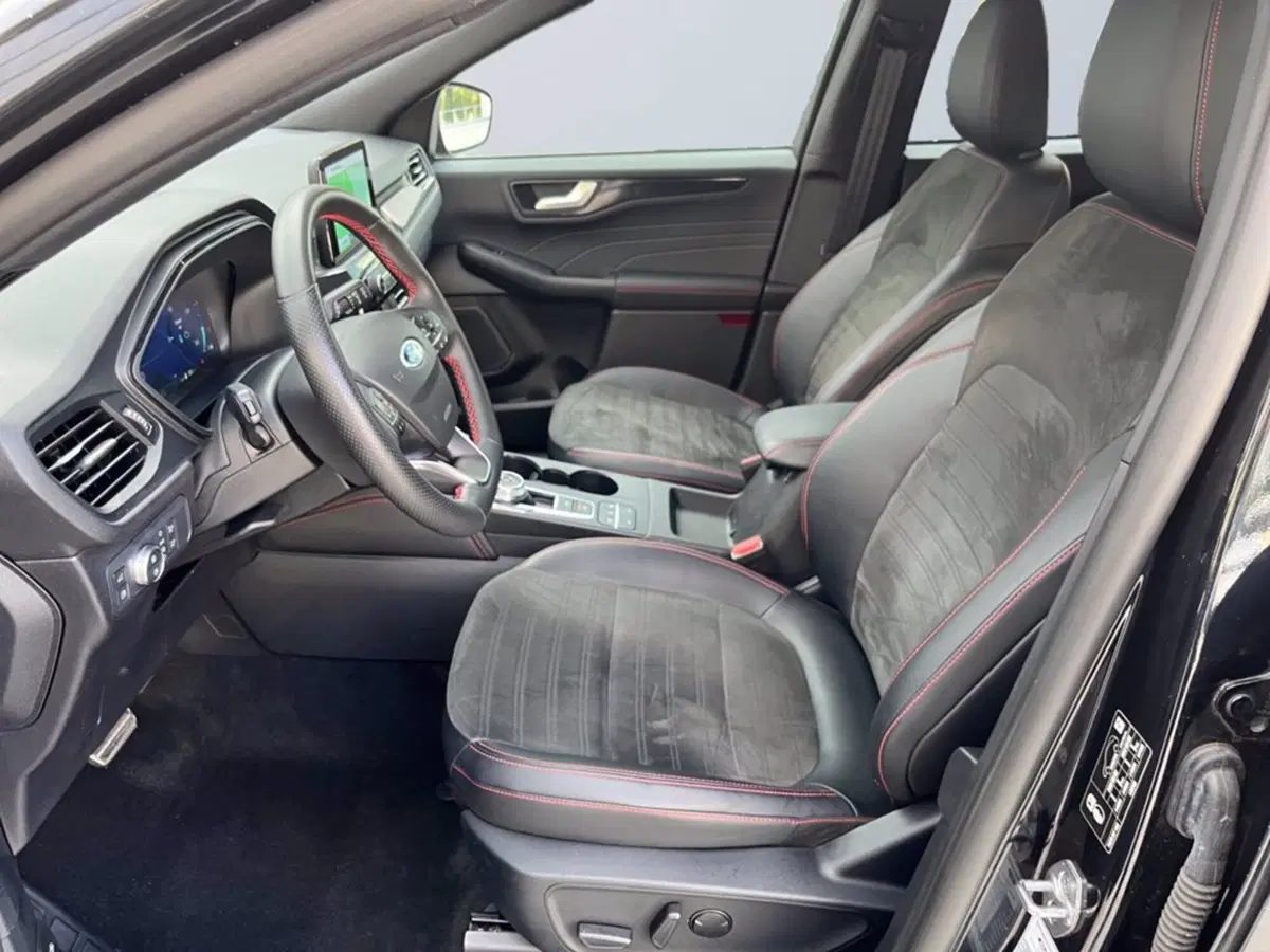 Ford Kuga usata a Milano (10)