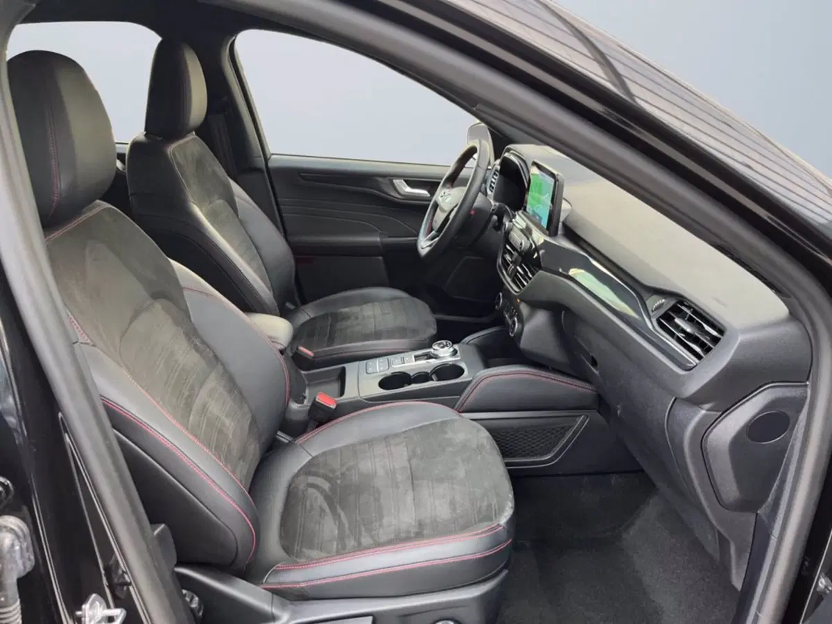 Ford Kuga usata a Milano (15)