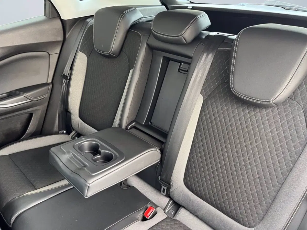 Opel Grandland X usata a Milano (12)