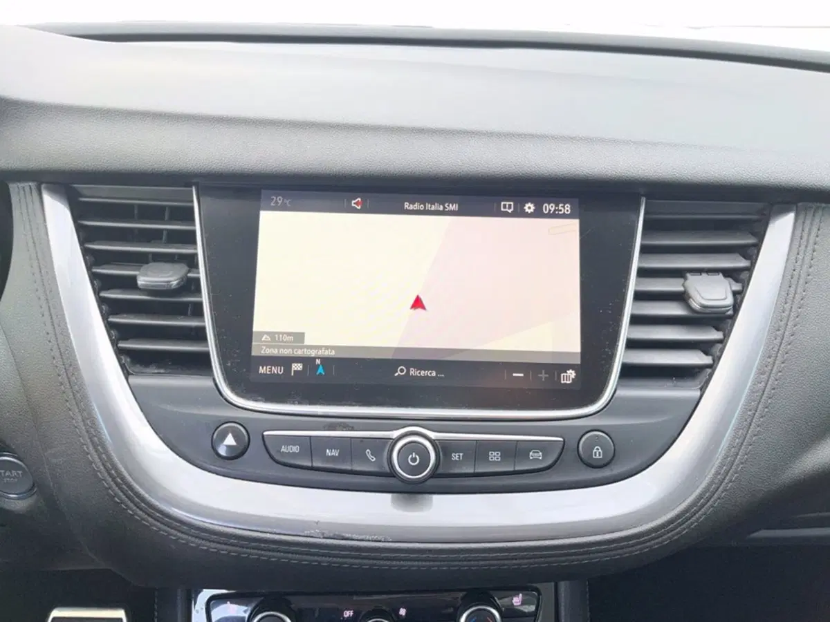 Opel Grandland X usata a Milano (14)
