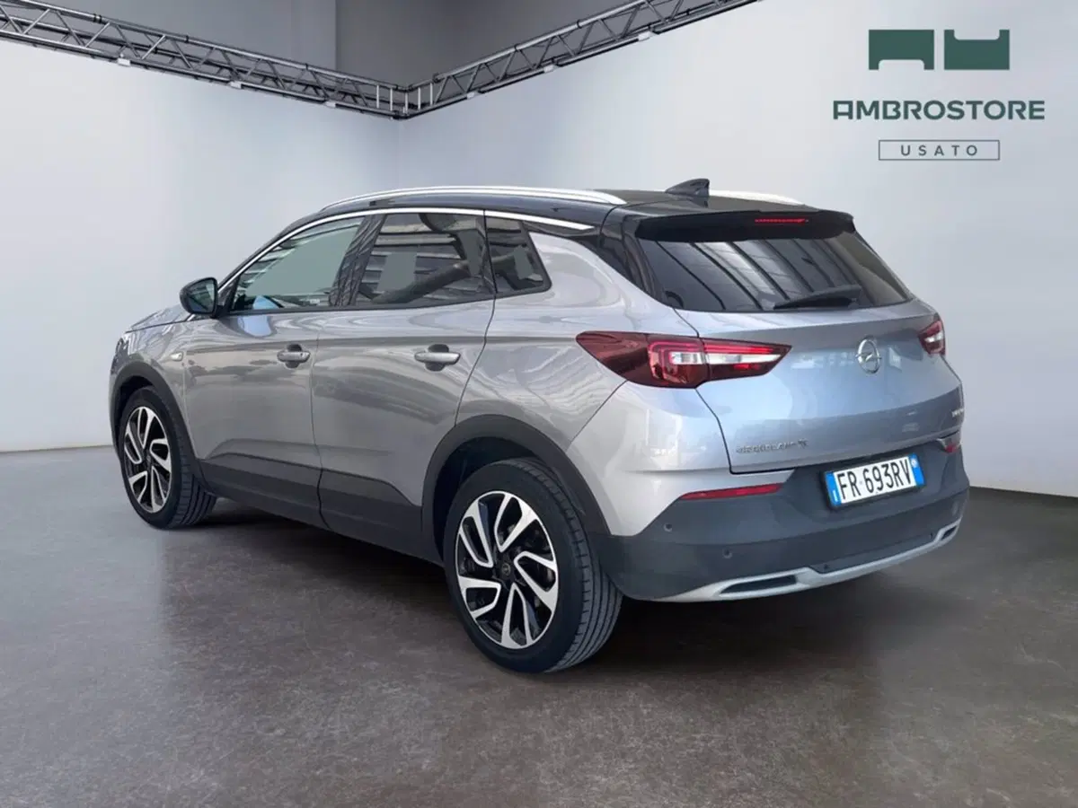 Opel Grandland X usata a Milano (3)