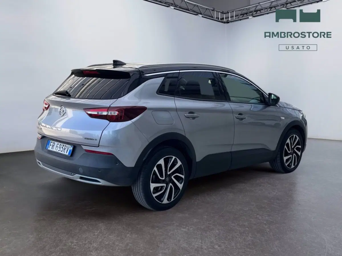 Opel Grandland X usata a Milano (5)