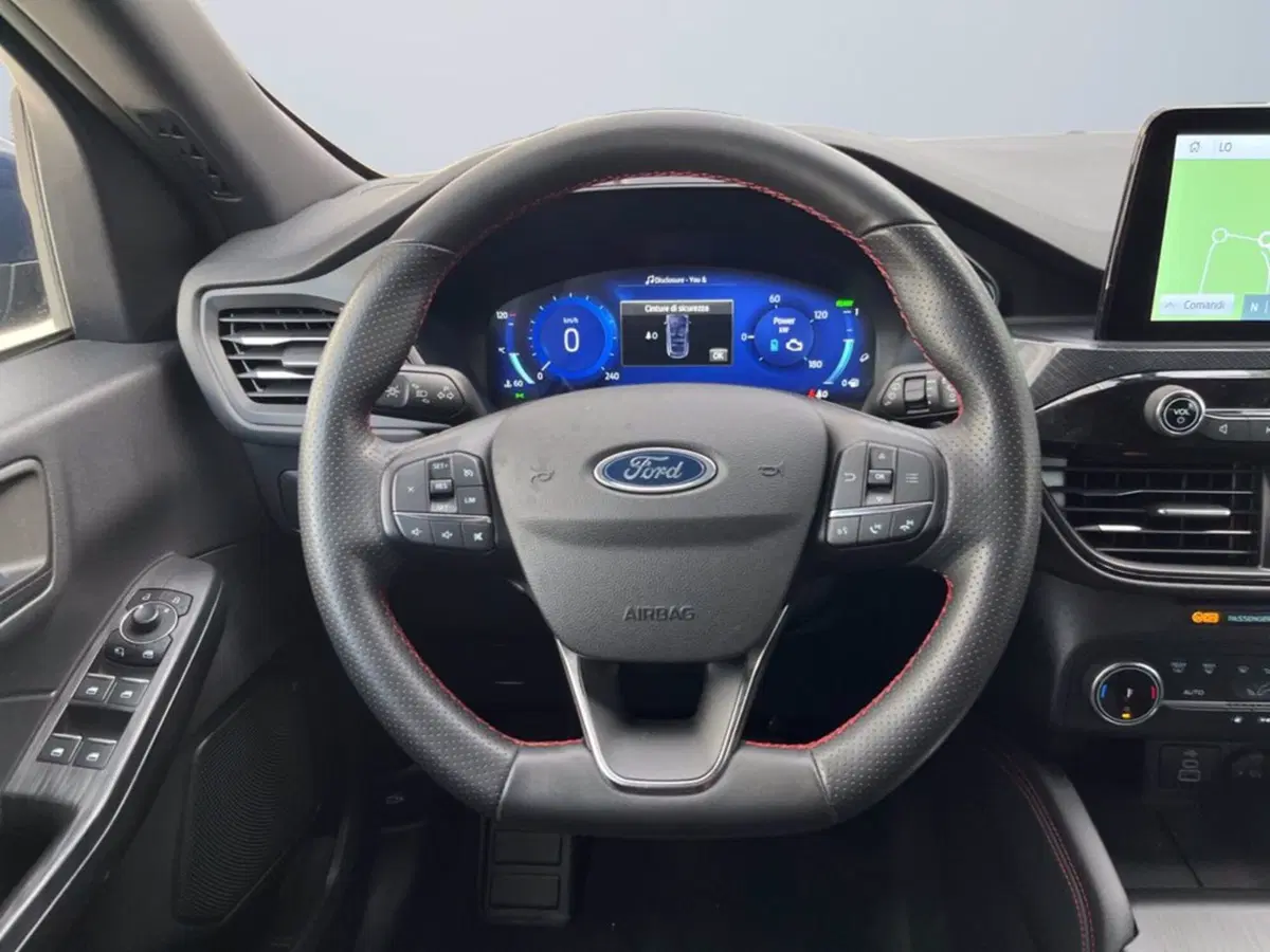 Ford Kuga usata a Milano (13)