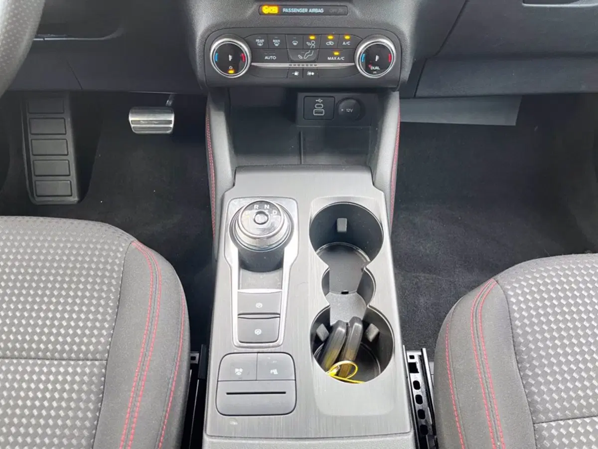 Ford Kuga usata a Milano (16)