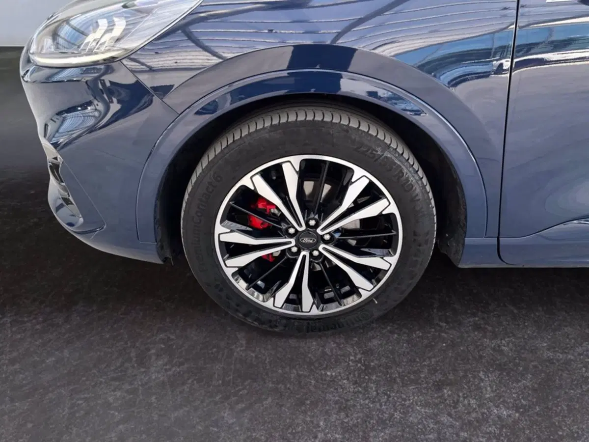 Ford Kuga usata a Milano (9)