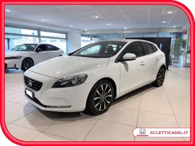 Volvo V40 D2 1.6 Kinetic del 2012 usata a Savona