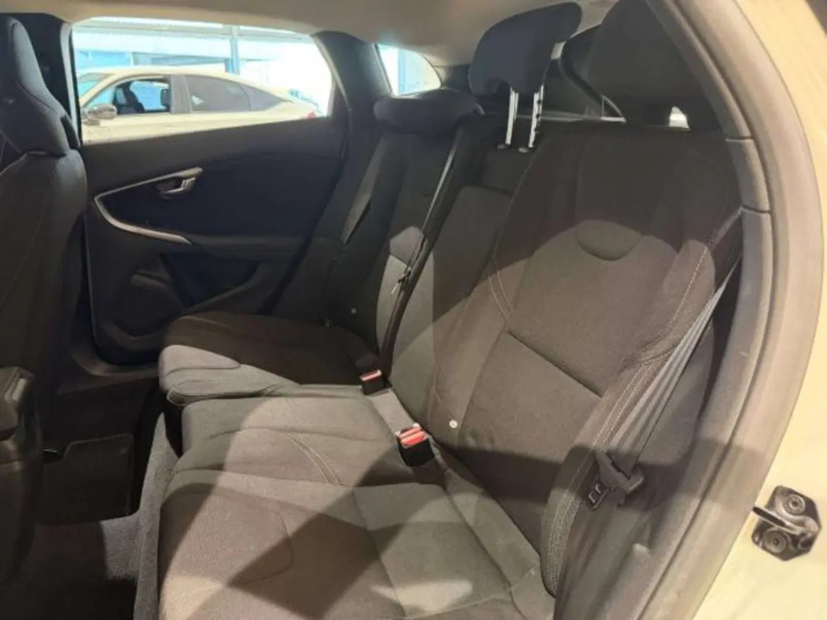 Volvo V40 usata a Savona (14)
