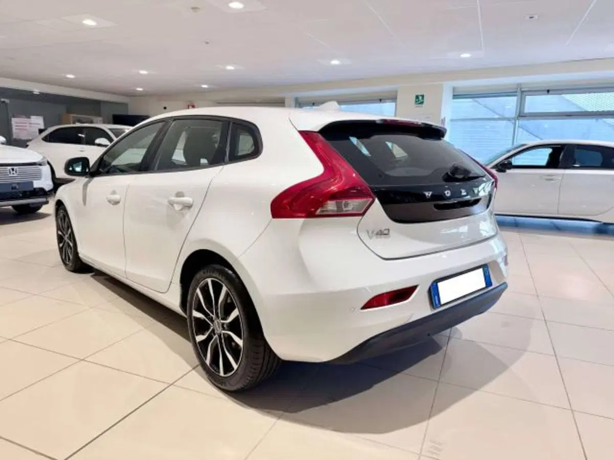 Volvo V40 usata a Savona (5)