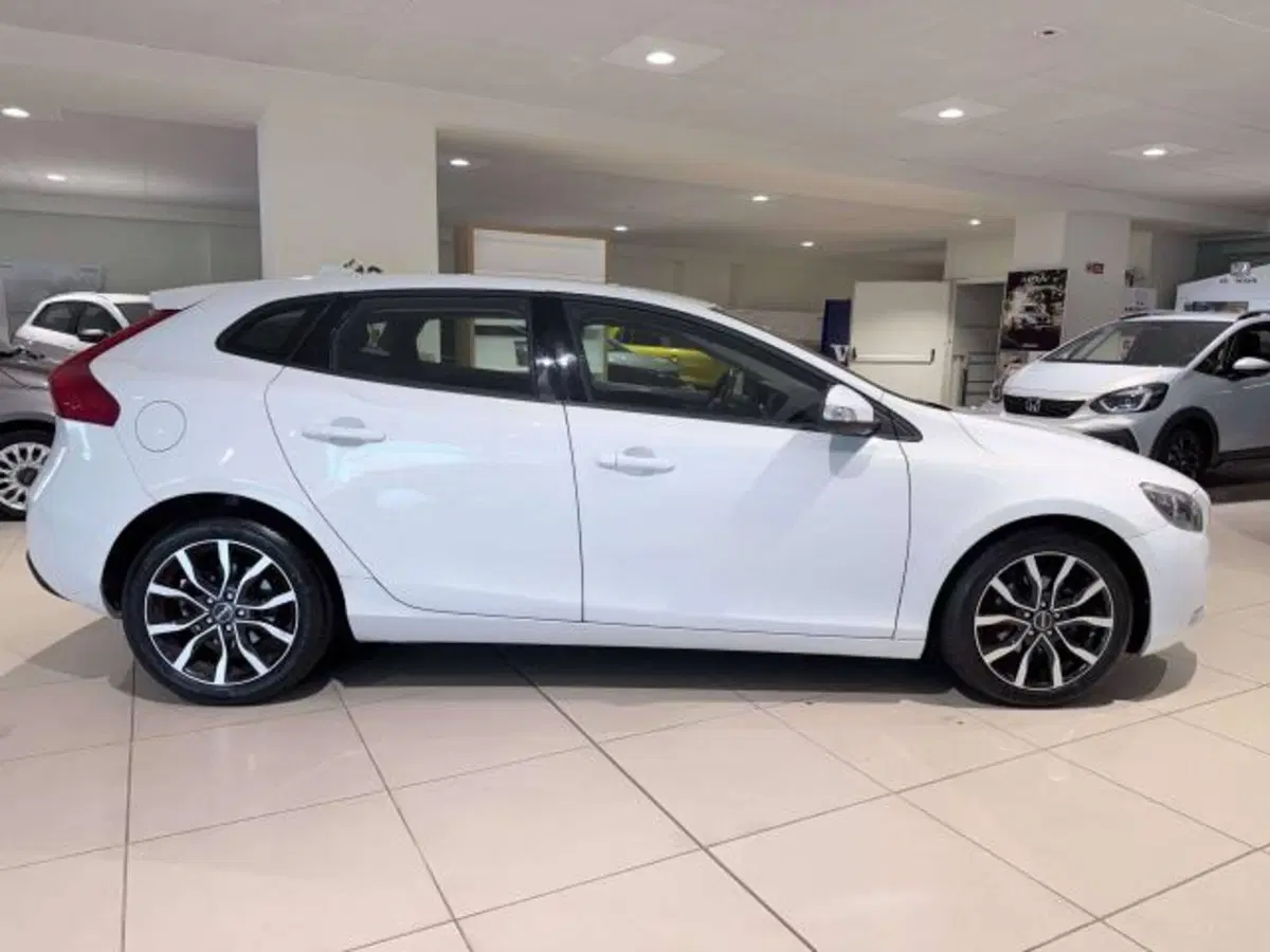 Volvo V40 usata a Savona (8)