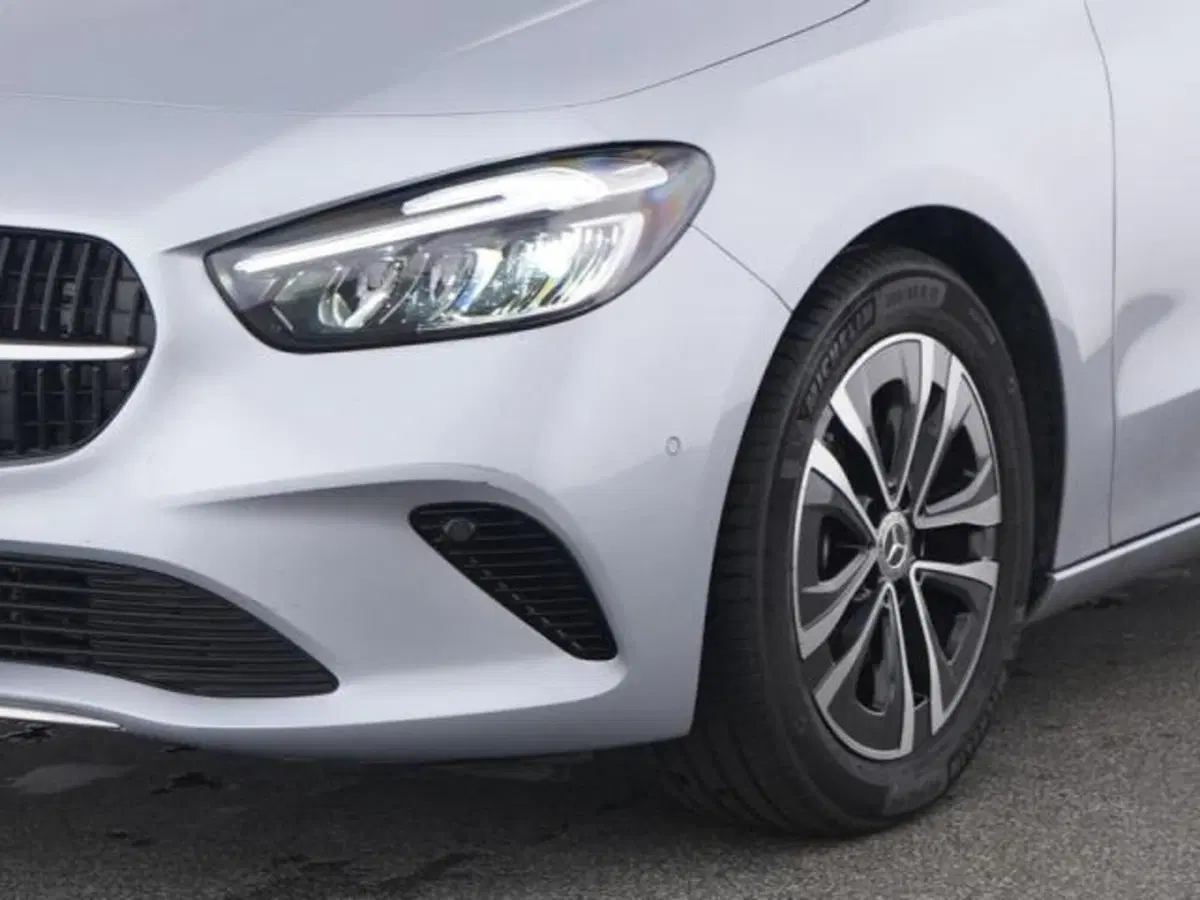 Mercedes-Benz Classe B usata a Milano (3)
