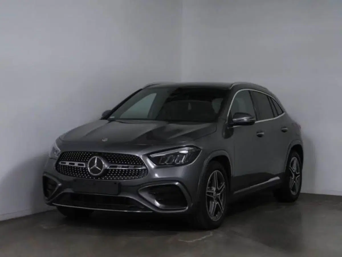 Mercedes-Benz GLA SUV usata a Milano