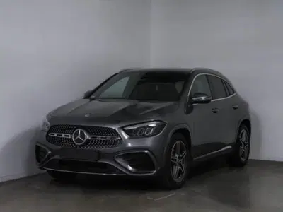 Mercedes-Benz GLA SUV 200 Automatic Premium del 2025 usata a Abbiategrasso
