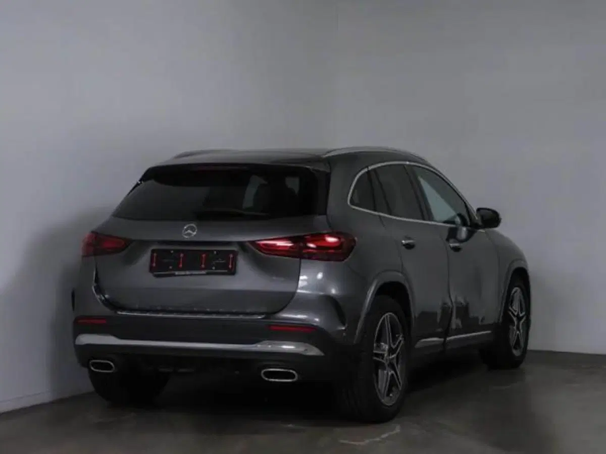 Mercedes-Benz GLA SUV usata a Milano (2)